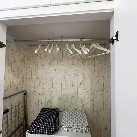 Floor Sea View With Seasonal Pool Walking Distance To The By Namaste Elite Appartement Torremolinos