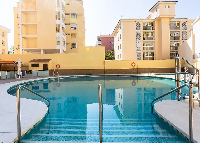 Floor Sea View With Seasonal Pool Walking Distance To The By Namaste Elite 아파트 토레몰리노스